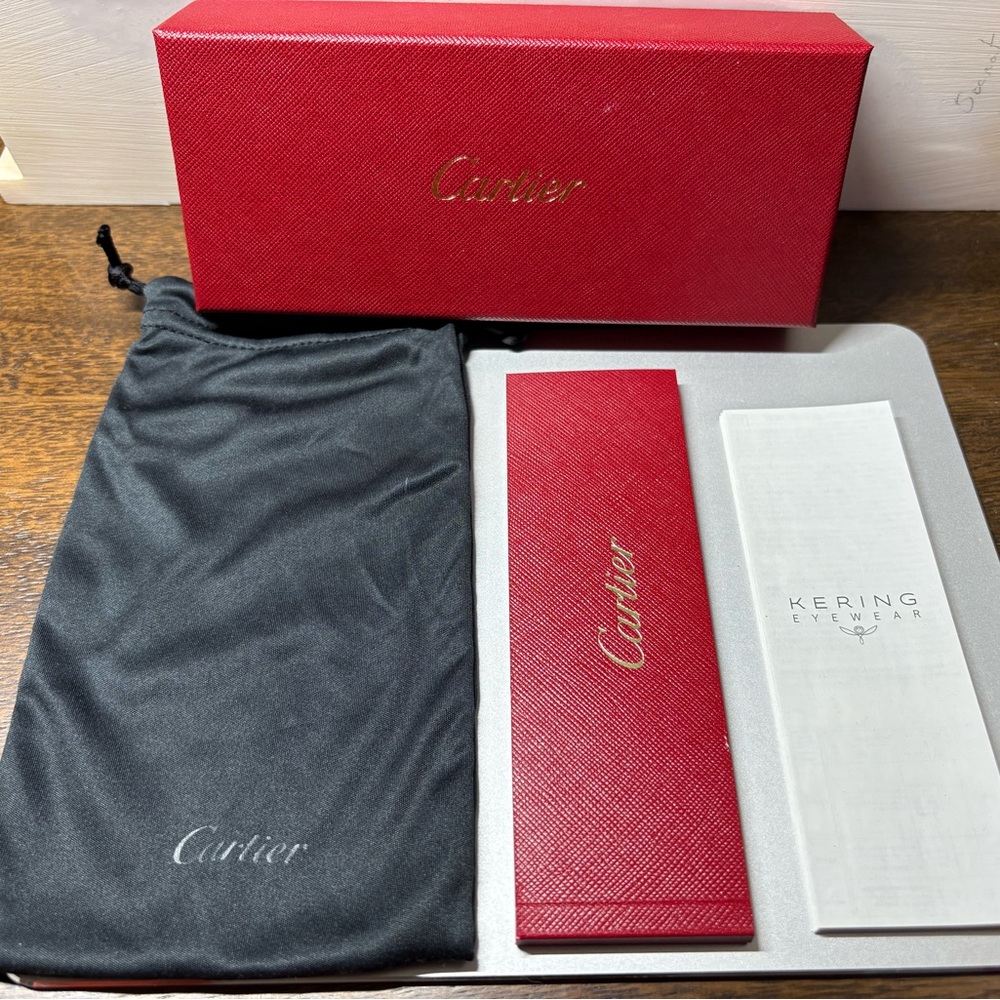 Cartier Red Case with Gold Lettering - Picture 5 of 16